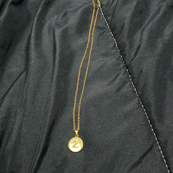 Z initial necklace - Picture 1 of 2